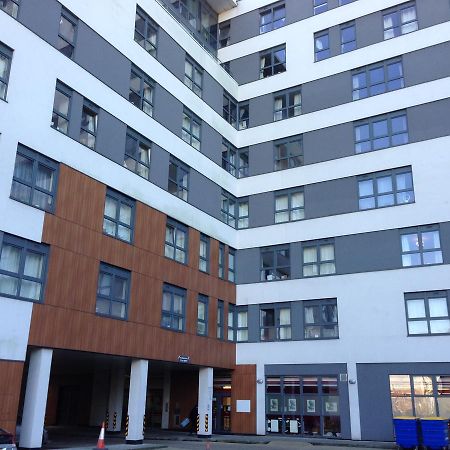 Linx Apartments Skyline Plaza Basingstoke Buitenkant foto