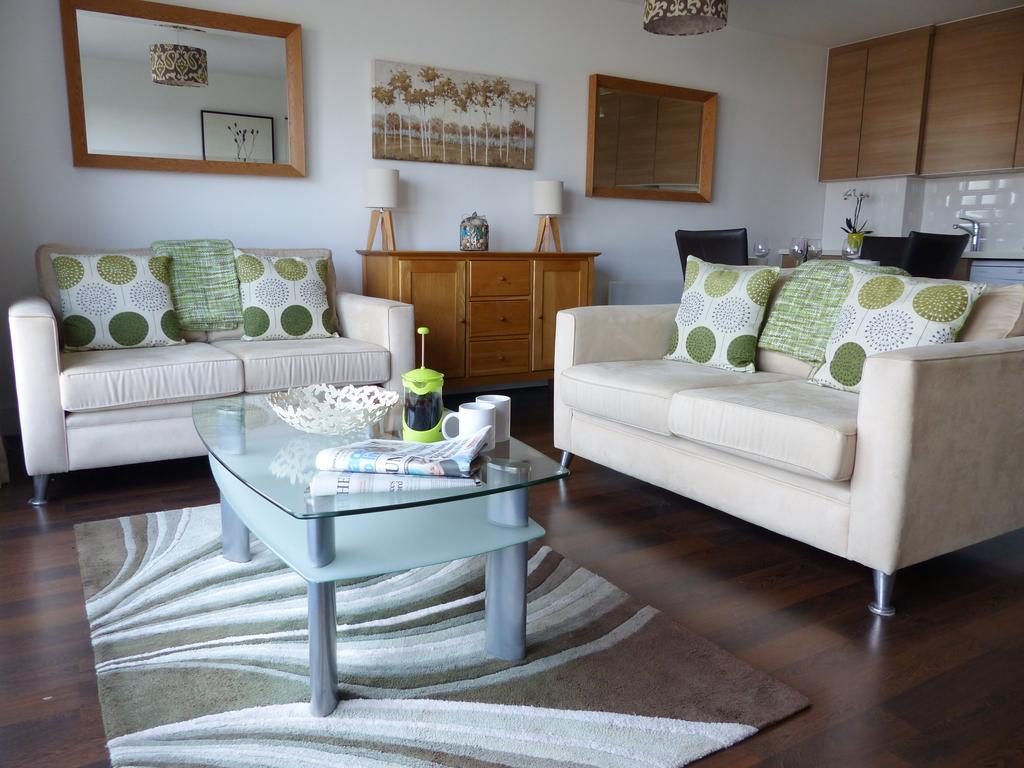 Linx Apartments Skyline Plaza Basingstoke Buitenkant foto